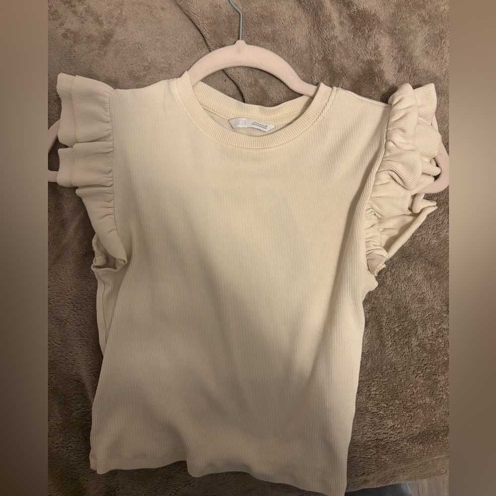 Zara YELLOW  Cream Ruffle Sleeve Top